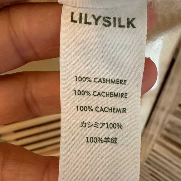Lilysilk Hestia %100 cashmere Cardigan in cream size S - Picture 7 of 7